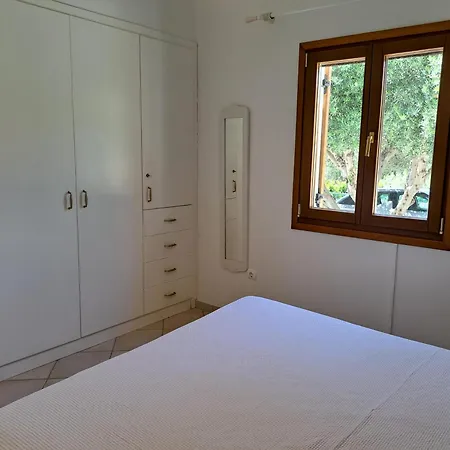 Nyaraló Armenopetra Keratókambosz